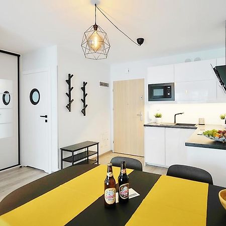 Apartament Andar Z Miejscem Parkingowym Колобжег Экстерьер фото